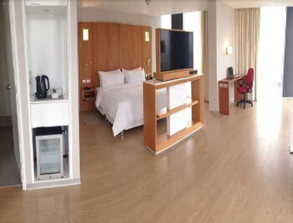 รามาดา อองคอร์ ลิมา ซานอิซิโดร Hotel ภายนอก รูปภาพ